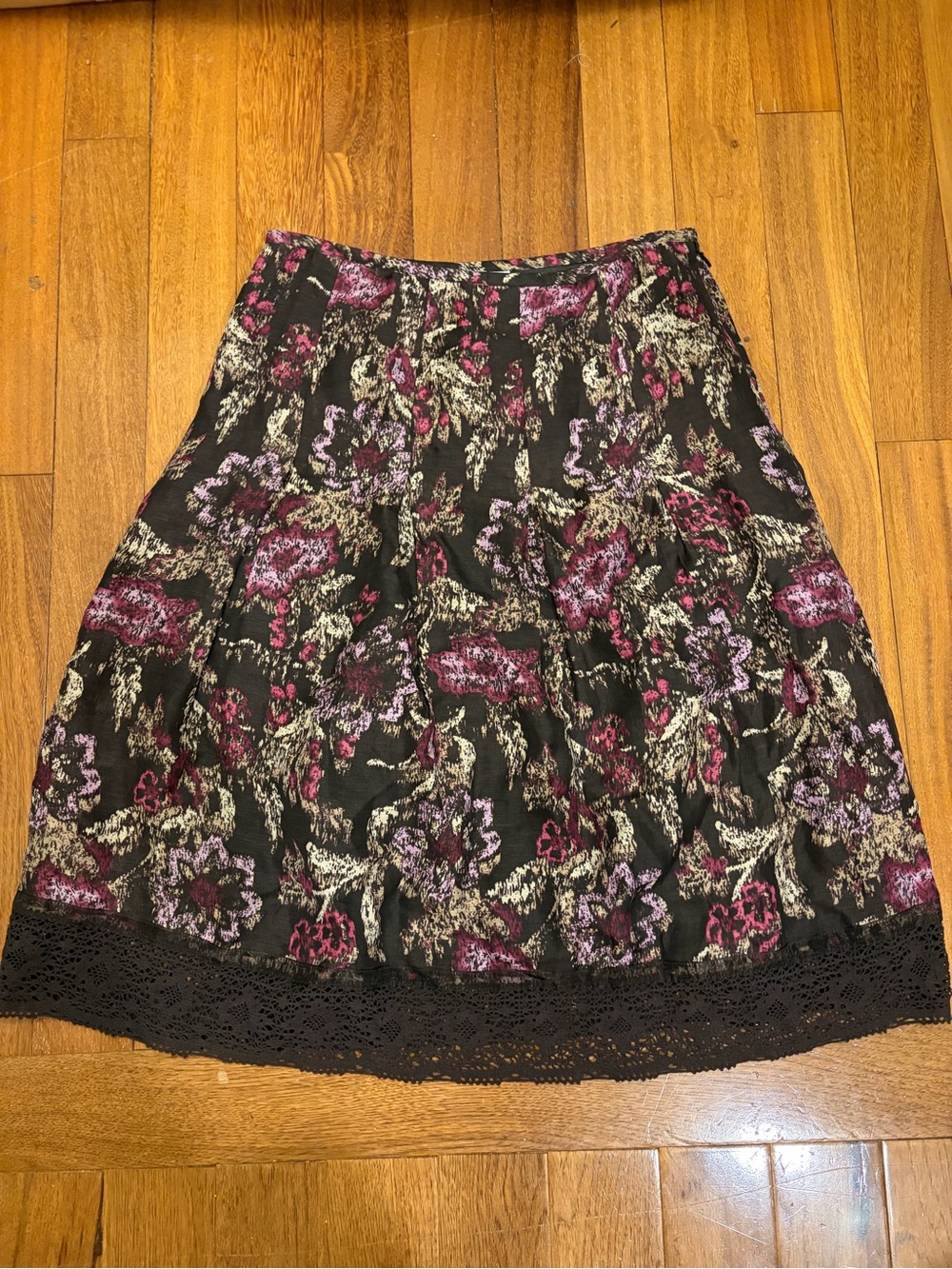 LOFT Linen & Silk Blend Brown Skirt Pink & Purple Floral Print Lace Hem Size 4
